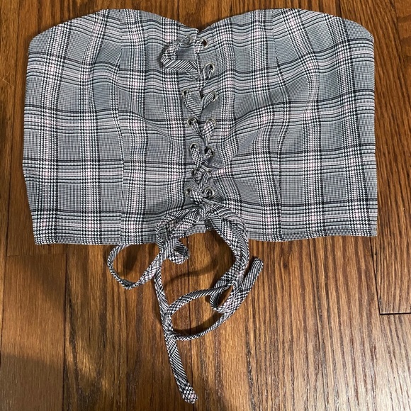 Crop top - Picture 1 of 2